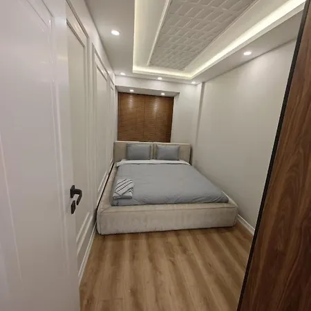 Nisantasi - Cevahir - Osmanbey Metro Lueks 4 Klimali 2 Banyolu شقة