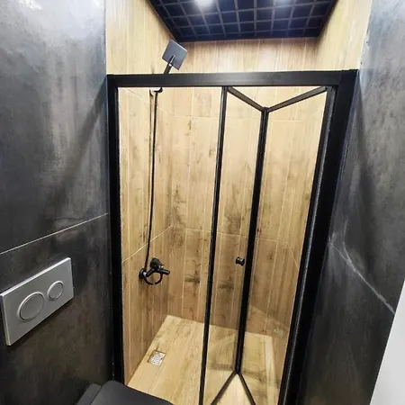Nisantasi - Cevahir - Osmanbey Metro Lueks 4 Klimali 2 Banyolu Apartment