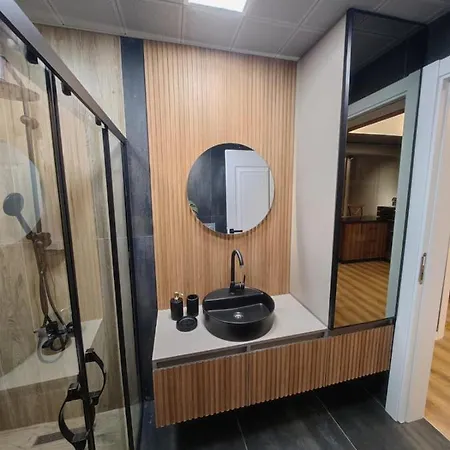 شقة Nisantasi - Cevahir - Osmanbey Metro Lueks 4 Klimali 2 Banyolu