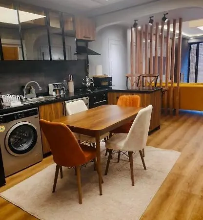 شقة Nisantasi - Cevahir - Osmanbey Metro Lueks 4 Klimali 2 Banyolu *